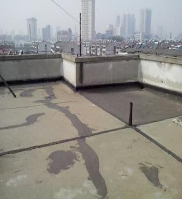 和硕漏水维修 楼顶漏水是什么原因，楼顶漏水维修方法是什么?